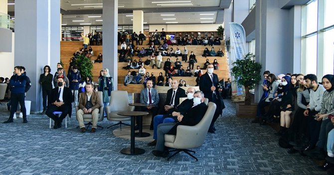 ‘Genç Ofis’ Etü Kampüsünde Açıldı