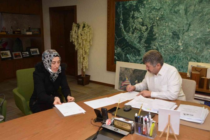 Gediz’de “Okul-belediye İ̇ş Birliği Modeli” Protokolü İmzalandı