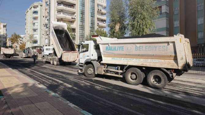 Haliliye’de Yol Yapım Çalışması Devam Ediyor