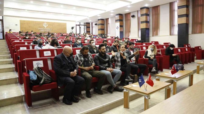 Hkü’de Yamaç Paraşütü Heyecanı