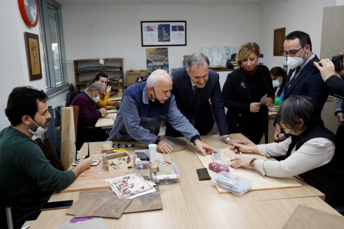 İ̇negöl’de Sanat İ̇nesmek İle Gelişiyor