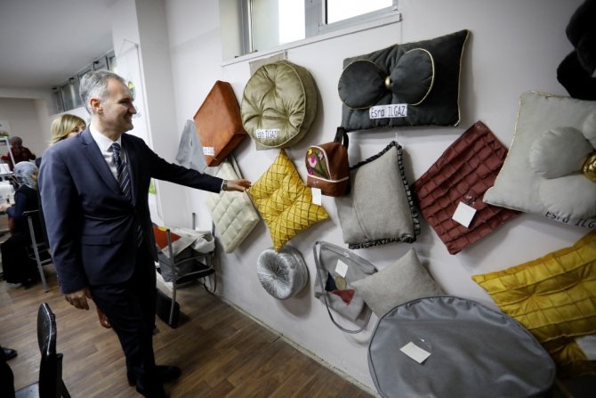 İ̇negöl’de Sanat İ̇nesmek İle Gelişiyor