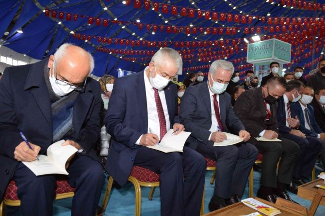 5. Kitap Fuarı Kapılarını Açtı