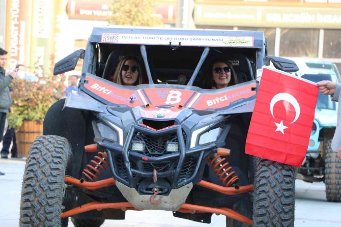 Türkiye Off-road Şampiyonası Öncesi Yarışmacılar Gösteri Yaptı