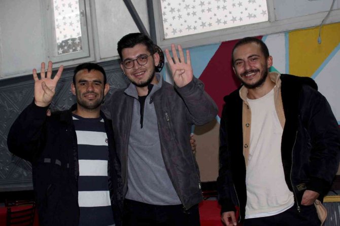 Yigen: “Her Daim Gençlerle Beraberiz”