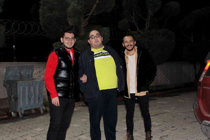 Yigen: “Her Daim Gençlerle Beraberiz”