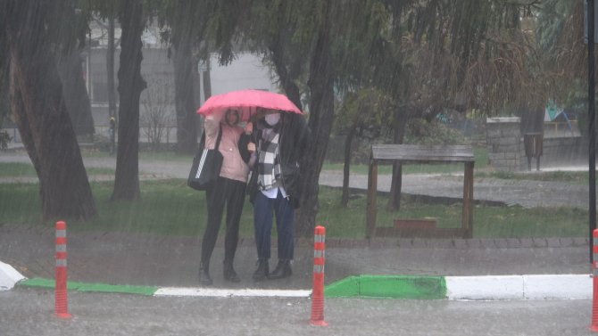 Kırklareli’de Sağanak Yağış