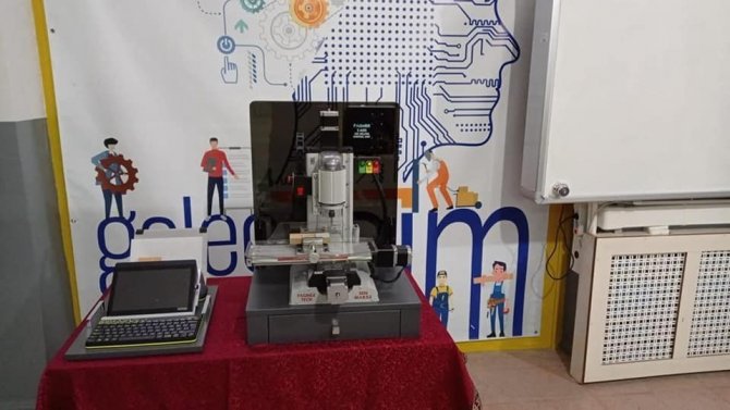 Meslek Lisesi’ne Cnc Simülasyon Ve Hidrolik Pnömatik Laboratuvarı Kuruldu