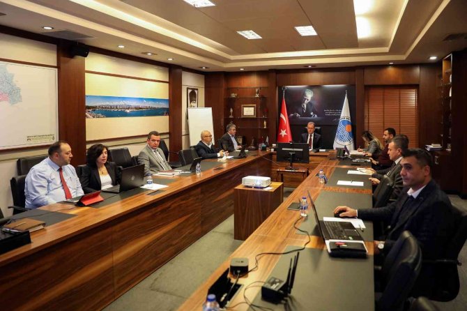 100 Yeni Çevre Dostu Otobüs İçin Mersin Büyükşehir Belediyesine 22 Milyon Euro Finansman Desteği