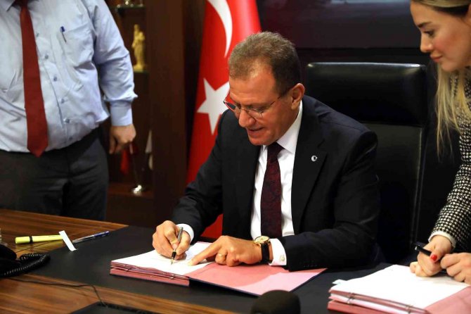 100 Yeni Çevre Dostu Otobüs İçin Mersin Büyükşehir Belediyesine 22 Milyon Euro Finansman Desteği