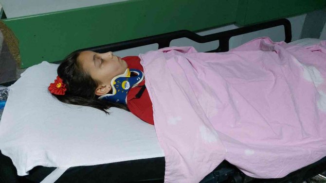 Samsun’da Okula Giden Öğrencilere Motosiklet Çarptı: 2 Yaralı