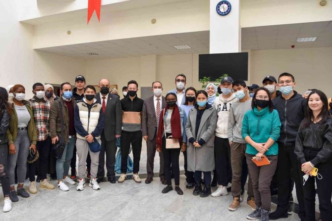 Bilecik’te 52 Ülkeden Bin 250’den Fazla Misafir Öğrenciye Eğitim Veriliyor