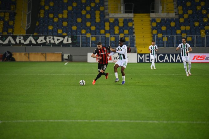 Denizlispor Son Dakikalarda Yediği Golle Yıkıldı