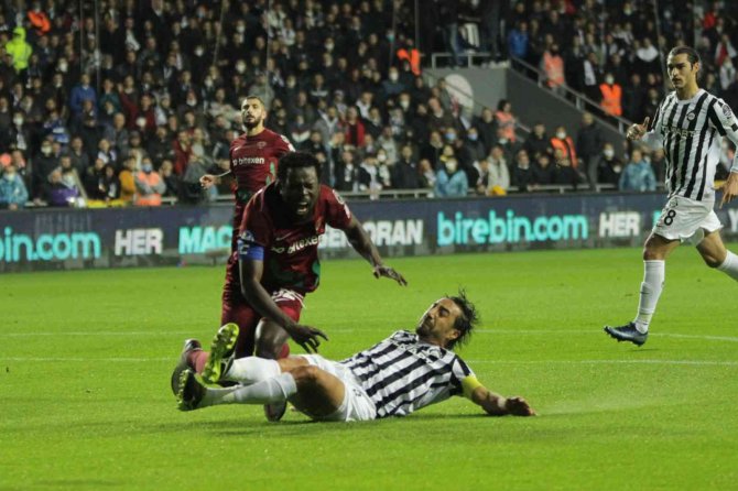 Spor Toto Süper Lig: Altay: 1 - Atakaş Hatayspor: 1 (İ̇lk Yarı)