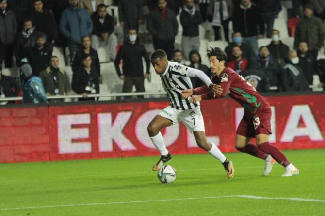 Spor Toto Süper Lig: Altay: 1 - Atakaş Hatayspor: 2 (Maç Sonucu)