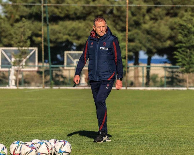 Trabzonspor’un Yeni Transferi Kouassi, İlk İdmanına Çıktı