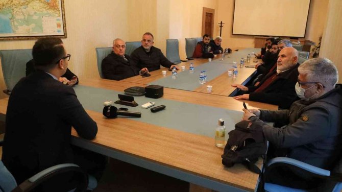 Vali Yardımcısı Konak, “Erzincan’da Kış Fotoğraf Maratonu” İle İlgili Gazetecilerle Fikir Alışverişinde Bulundu