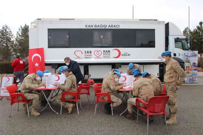 Jandarmadan Kan Bağışı