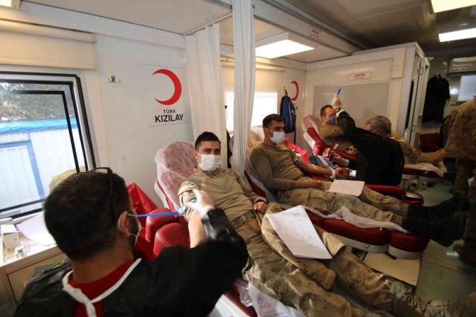 Jandarmadan Kan Bağışı