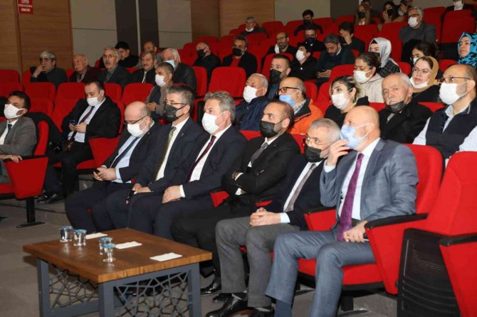 Melikgazi’de Taşların İ̇zinde Kayseri Kitabı Tanıtıldı