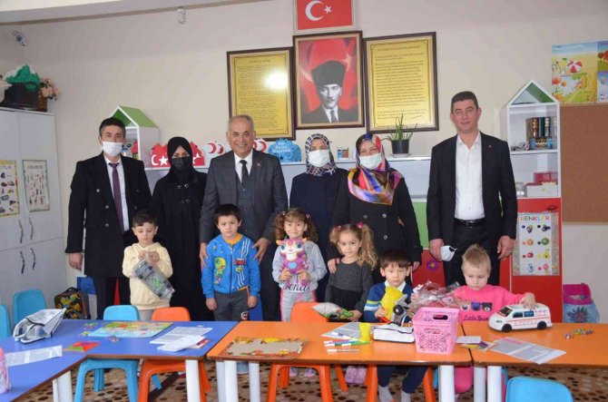 Başkan Yaman Çocukların Yaptığı Etkinliğe Eşlik Etti