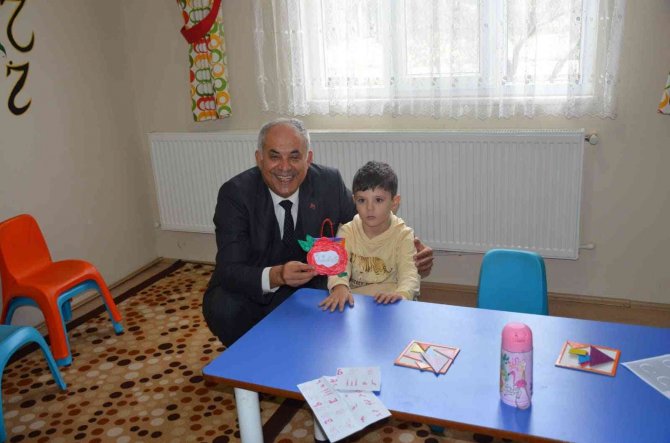 Başkan Yaman Çocukların Yaptığı Etkinliğe Eşlik Etti