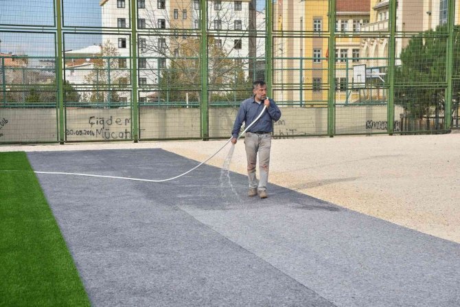 Emek Sahası Sil Baştan
