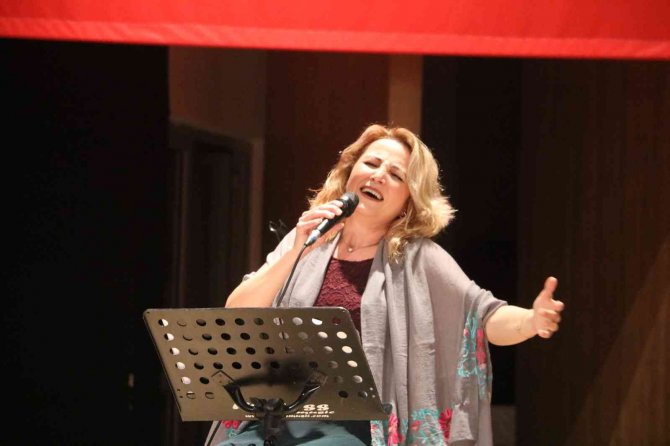 Edirne’de Makedonya Türkçe Eğitim Bayramı Kutlandı