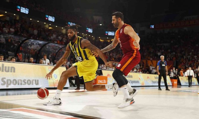 Ing Basketbol Süper Ligi: Galatasaray: 76 - Fenerbahçe: 86