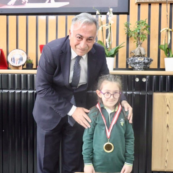 Matematikte Dünya Şampiyonu Doğa’dan