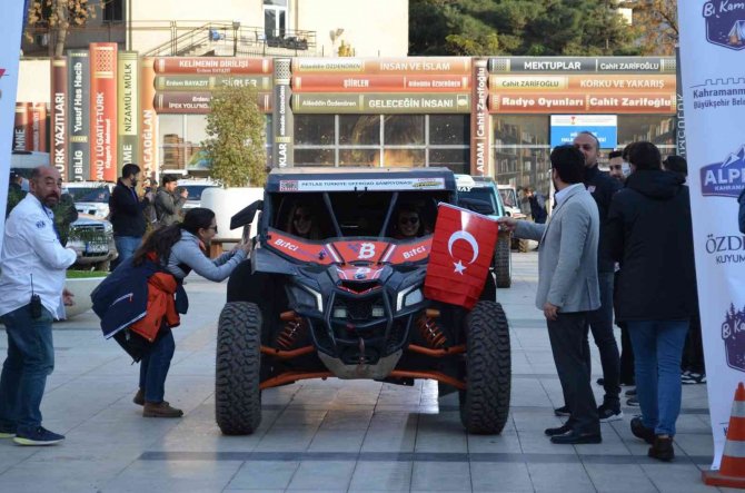 Kahramanmaraş’ta Türkiye Off-road Şampiyonası’na Temsili Start Verildi