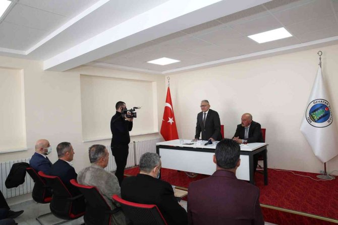 Başkan Büyükkılıç İlçe Ziyaretlerine Özvatan İle Devam Etti