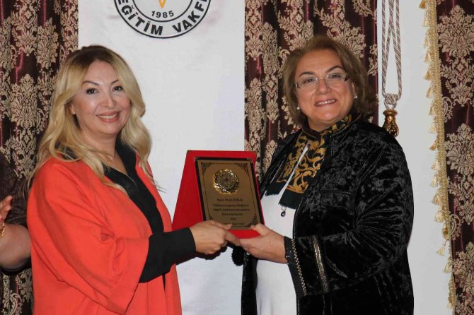 Malatya Eğitim Vakfı Kadın Kollarında Nöbet Değişimi