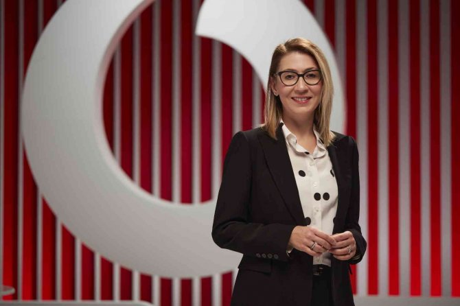 Vodafone, Türkiye’deki Mağazalarını Yeniliyor