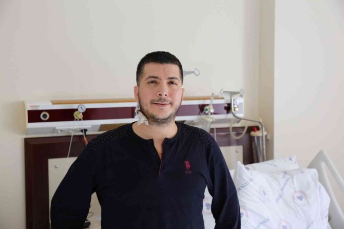 Küçük Kesi İle Yapılan Ameliyatla Aort Kapağı Değiştirildi