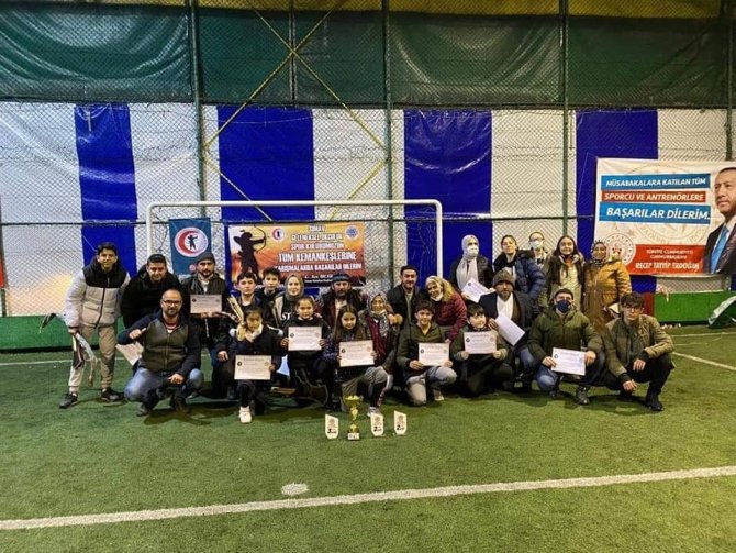 Geleneksel Okçuların Yarışma Heyecanı