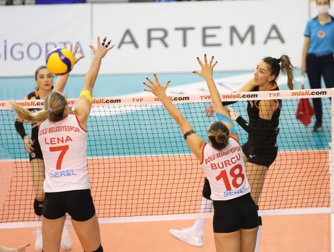 Eczacıbaşı Dynavit, Devreyi Galibiyetle Kapattı