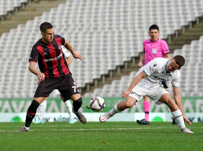Spor Toto Süper Lig: Karagümrük: 1 - Konyaspor: 4 (Maç Sonucu)