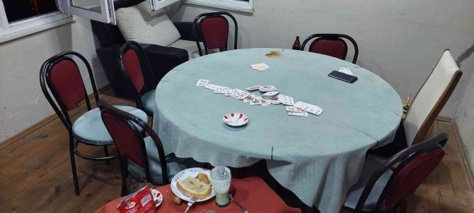 “Huzurunuz Mutluluğumuzdur” Parolası İle Uyuşturucu Ve Kumar Operasyonu