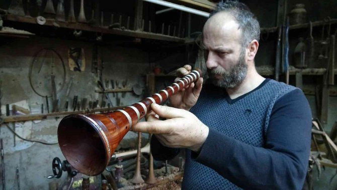 Türkiye’nin Yapımı En Zor Zurnası Atadan Kalma Yöntemlerle İmal Ediliyor