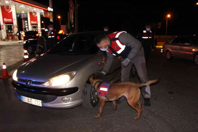 Jandarmadan 11 Noktada 71 Personel İle ’Huzur Ve Güven’ Uygulaması