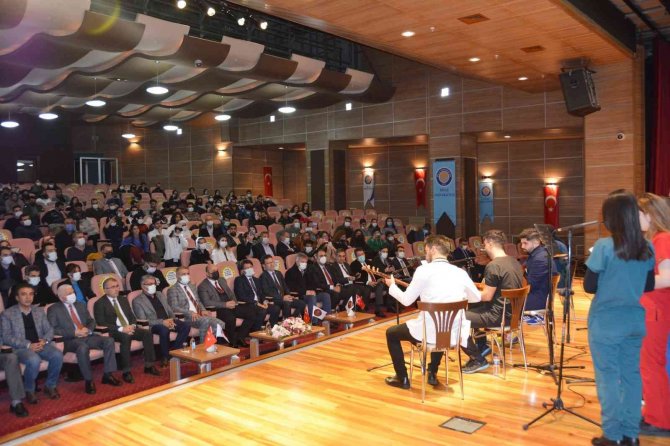 Veteriner Fakültesi ’Beyaz Önlük Giyme Töreni’ Gerçekleştirdi