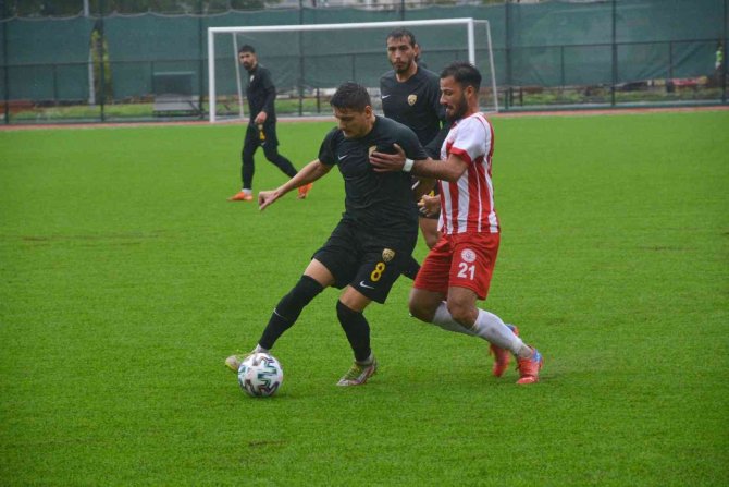 Aliağaspor Fk Evinde Farklı Kazandı