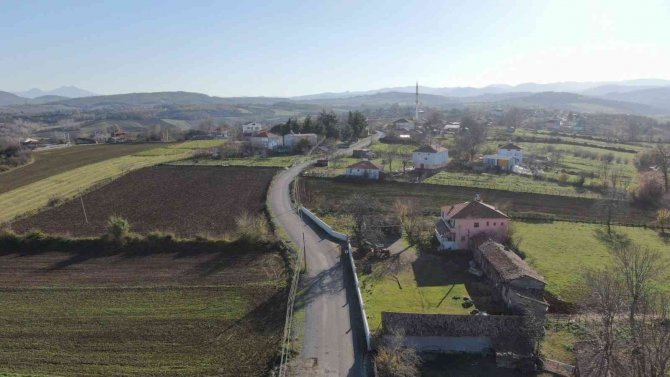 Gökçeağaç Mahallesi Konforlu Yola Kavuştu