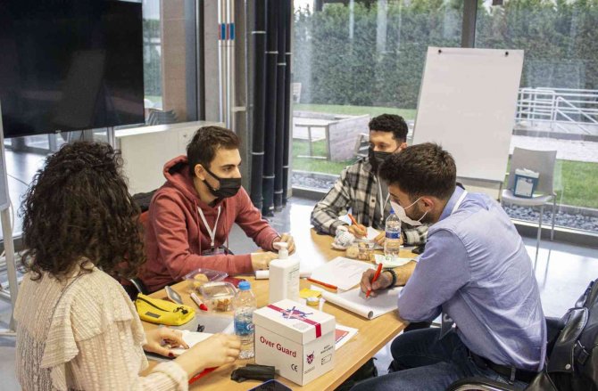 Deü’lü Gençler, Yenilikçi Fikirler İçin Yarıştı