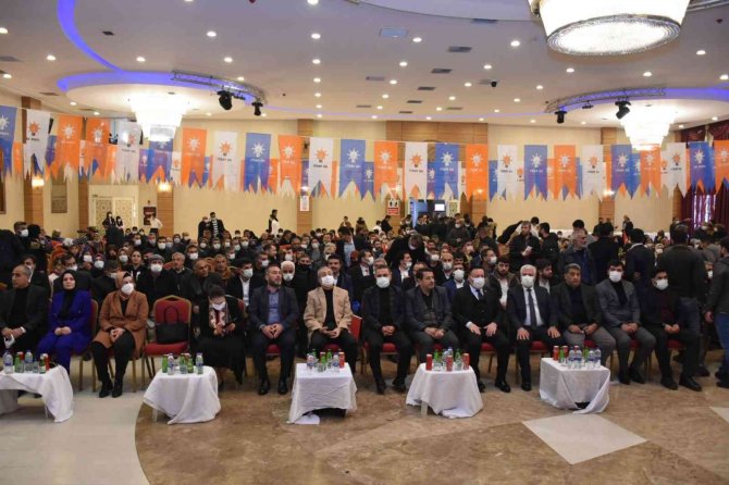 Belediye Başkanı Beyoğlu Üniversiteli Gençlerle Bir Araya Geldi