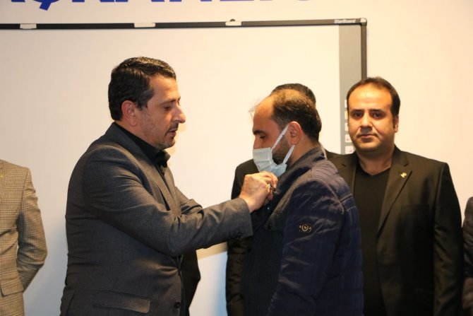 Diyarbakır’da Gelecek Partisi’nden 200 Kişi Ak Parti’ye Katıldı