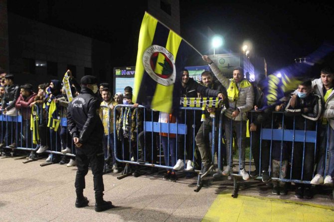 Fenerbahçe Kafilesi Gaziantep’te