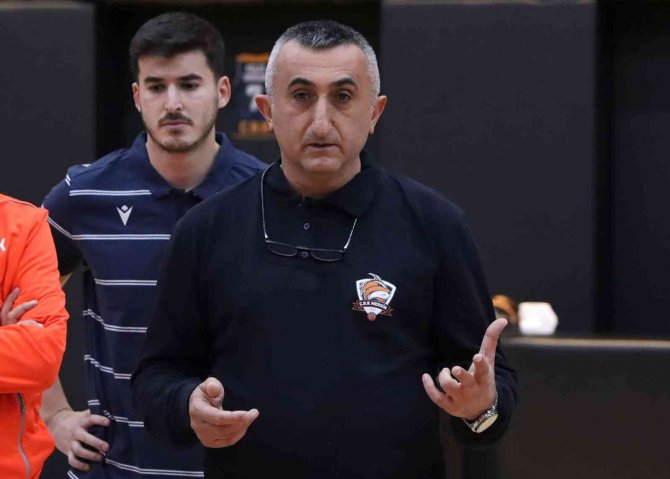 Çbk Mersin Yenişehir Belediyesi Aziz Akkaya İle Anlaştı