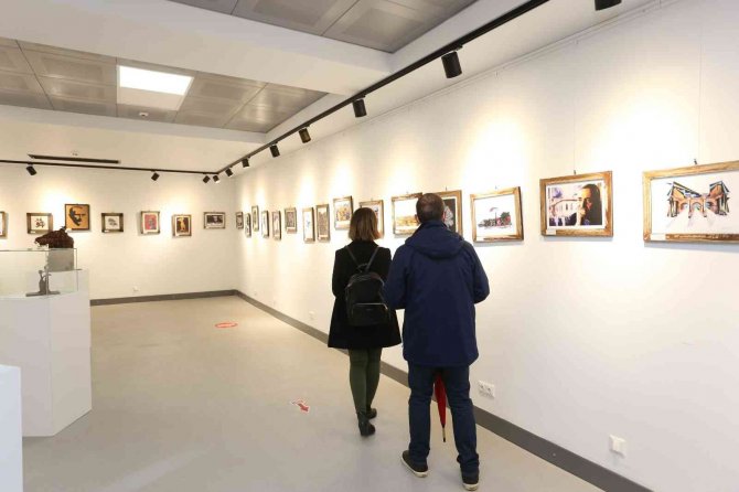 Modern Sanatlar Galerisi’nde ‘Kuşaktan Kuşağa Antalyalılar’ Karma Sergisi